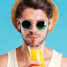 https://cremuccino.com/wp-content/uploads/2017/05/our_team_03.jpg